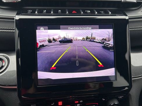 Certified 2023 Jeep Grand Cherokee L Laredo image 14