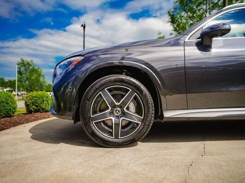 Certified 2025 Mercedes-Benz GLC 300 4MATIC image 8