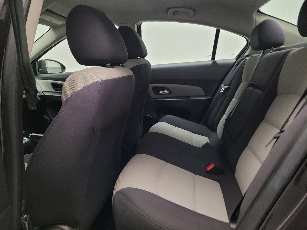 Used 2014 Chevrolet Cruze LS FWD image 18