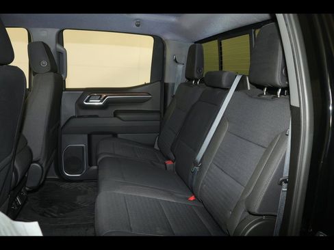 Used 2022 Chevrolet Silverado 1500 LT w/ Z71 Off-Road Package image 30