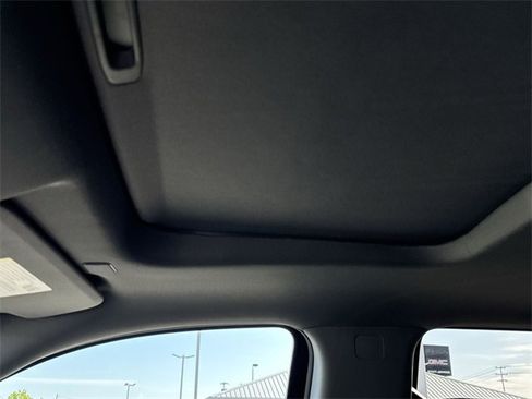 Used 2025 GMC Sierra 1500 SLT w/ SLT Premium Plus Package image 14