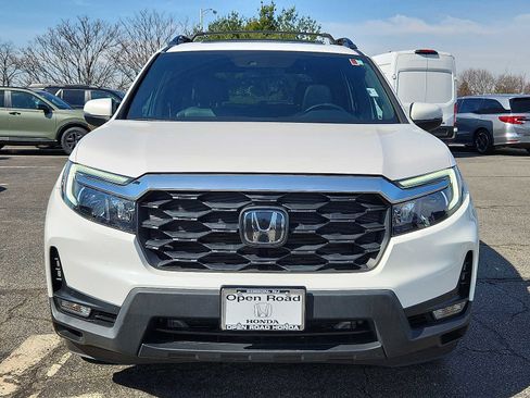 Used 2023 Honda Passport EX-L image 2