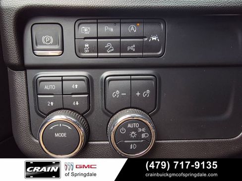 Used 2025 Chevrolet Tahoe Z71 AWD/4WD image 13