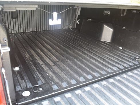 Used 2025 Toyota Tacoma SR AWD/4WD image 25