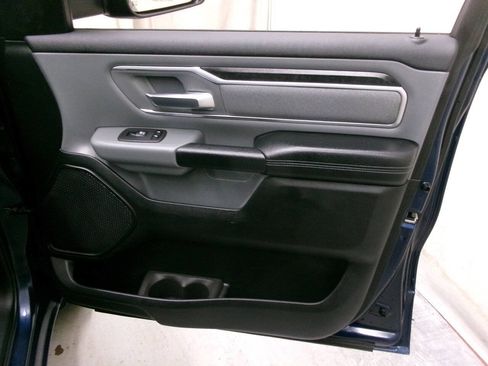Used 2019 RAM 1500 Big Horn AWD/4WD image 33