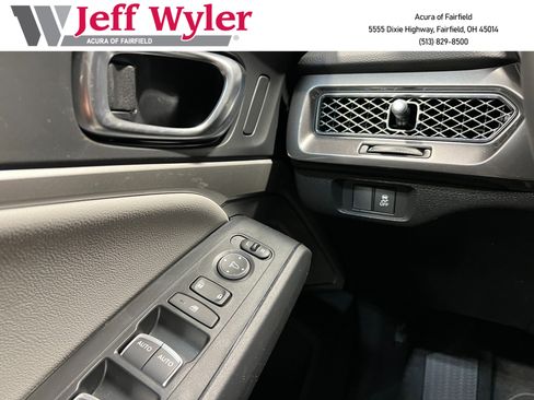 New 2025 Acura Integra image 23