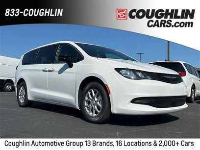 New 2025 Chrysler Voyager LX