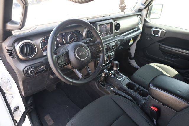 Used 2021 Jeep Wrangler Unlimited Sport AWD/4WD image 10