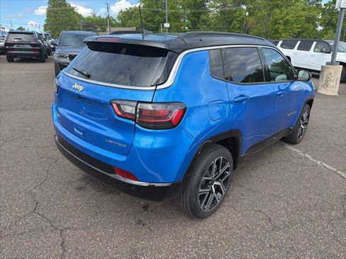 Certified 2025 Jeep Compass Limited w/ Elite Group AWD/4WD image 3