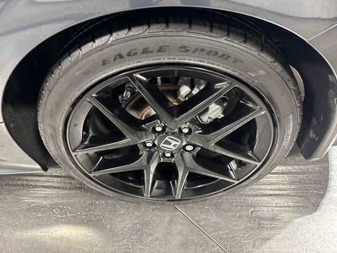 Used 2023 Honda Civic Sport image 12