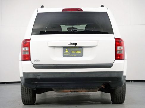 Used 2015 Jeep Patriot Sport w/ Power Value Group FWD image 10