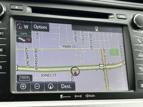 Used 2018 Toyota Highlander XLE image 12