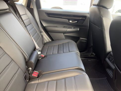 Used 2025 Honda CR-V EX-L image 4