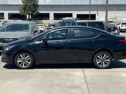 Used 2023 Nissan Versa SV FWD image 6