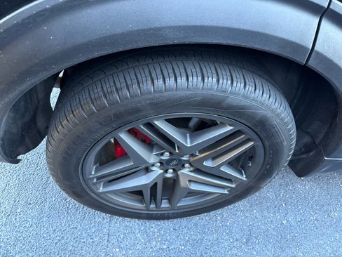 Used 2025 Ford Explorer ST image 26