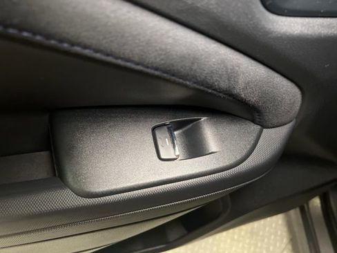 Certified 2025 Subaru Forester Limited w/ Popular Package #2 image 59