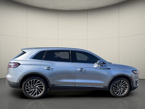 Used 2020 Lincoln Nautilus Reserve FWD image 8