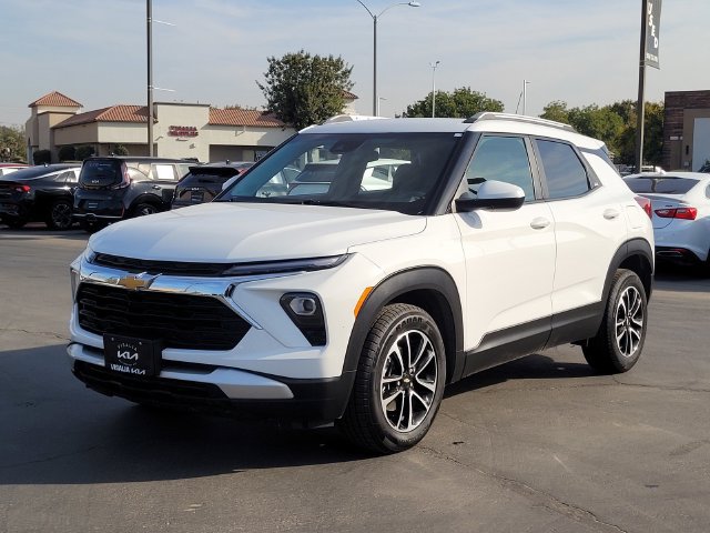 Used 2024 Chevrolet TrailBlazer LT FWD image 9
