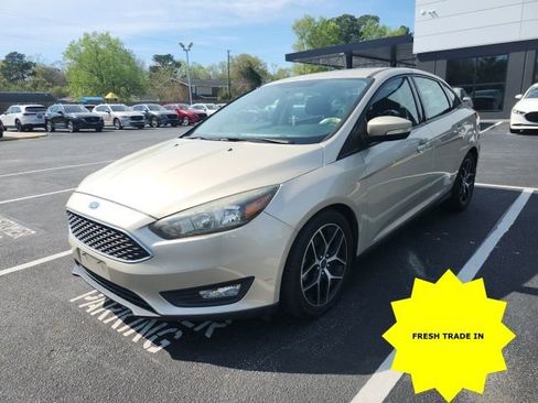 Used 2017 Ford Focus SEL w/ Cold Weather Package image 2