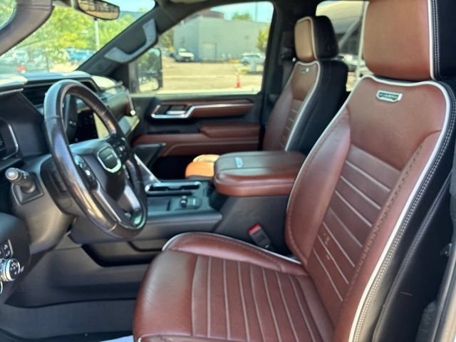 Used 2024 GMC Sierra 3500 Denali Ultimate AWD/4WD image 12