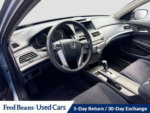 Used 2011 Honda Accord LX-P image 9