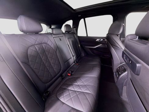 Used 2023 BMW X5 xDrive40i w/ Premium Package image 30