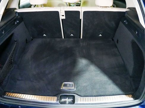 Used 2020 Mercedes-Benz GLC 300 4MATIC image 19