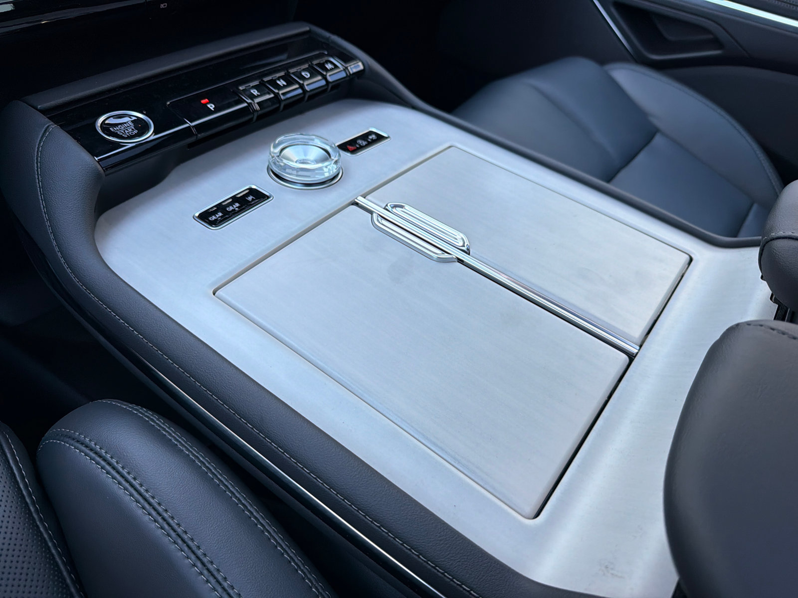 New 2026 Lincoln Navigator L Reserve AWD/4WD image 31