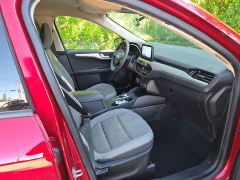 Used 2025 Ford Escape ST-Line Select AWD/4WD image 11