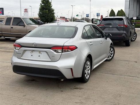 Certified 2023 Toyota Corolla LE image 5