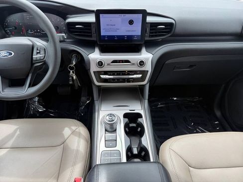 Used 2021 Ford Explorer 2WD image 4