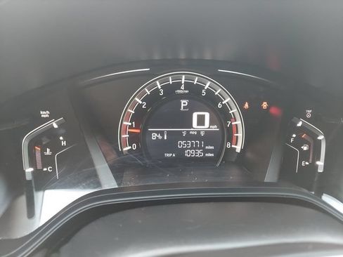 Used 2019 Honda CR-V LX image 14