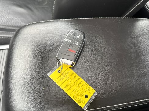 Used 2018 Dodge Charger GT image 35