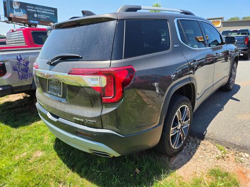 Used 2020 GMC Acadia SLT w/ Driver Alert Package II AWD/4WD image 5