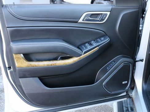 Used 2017 GMC Yukon Denali w/ Open Road Package image 18