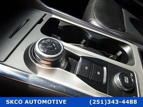 Used 2022 Ford Explorer Limited image 23