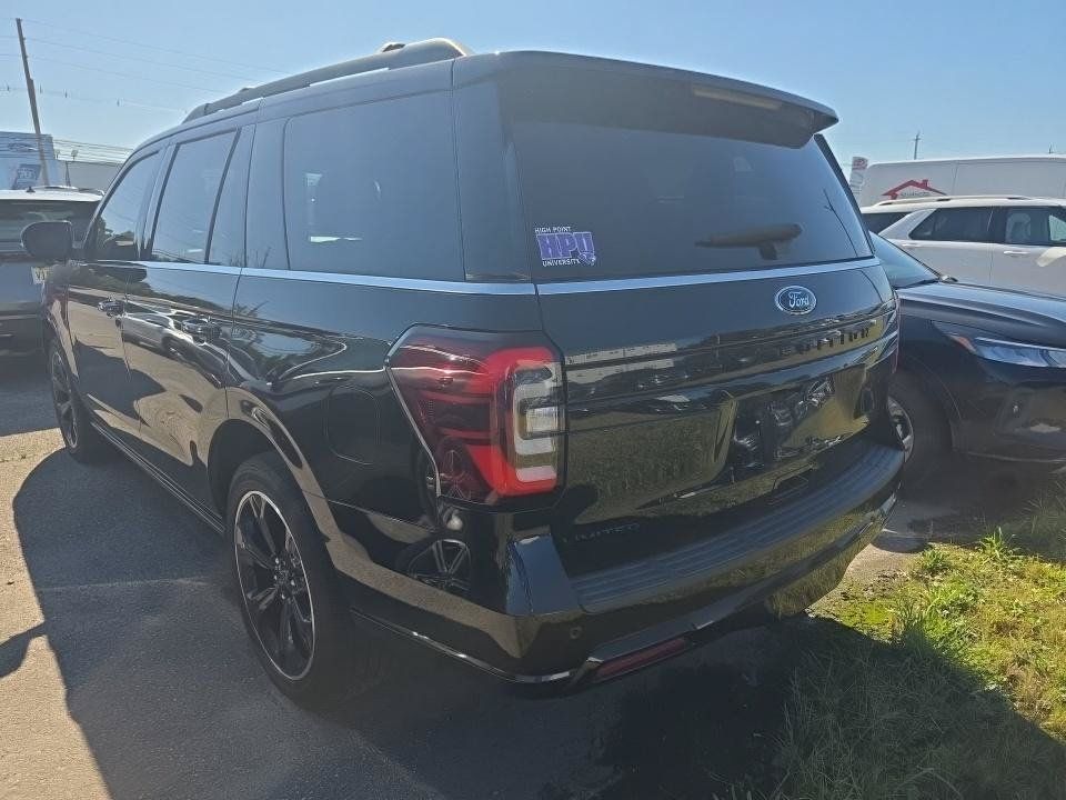 Used 2023 Ford Expedition Limited AWD/4WD image 4