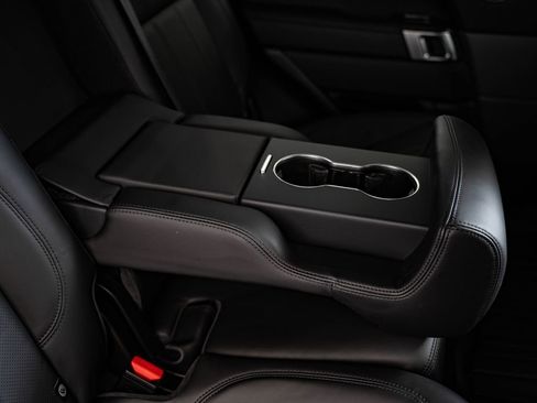 Used 2019 Land Rover Range Rover Sport HSE image 45