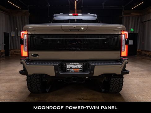 Used 2026 Ford F250 Platinum w/ Platinum Plus Package AWD/4WD image 8