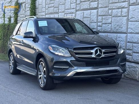 Used 2016 Mercedes-Benz GLE 350 4MATIC w/ Premium Package image 3