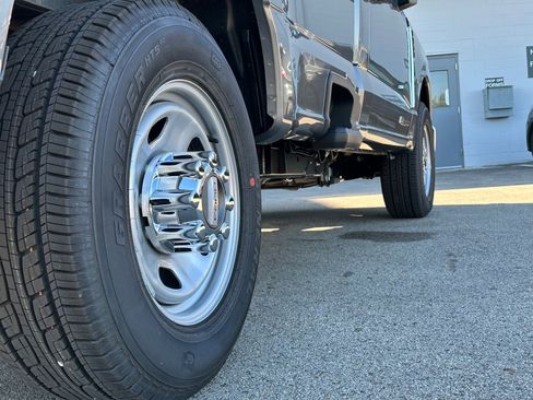 Used 2024 Ford F350 XL w/ XL Chrome Package image 11