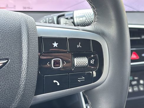 Certified 2026 Genesis GV70 2.5T AWD/4WD image 27