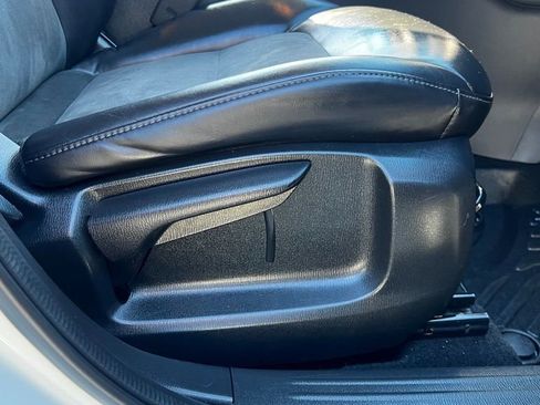 Used 2020 MAZDA CX-5 Touring image 31