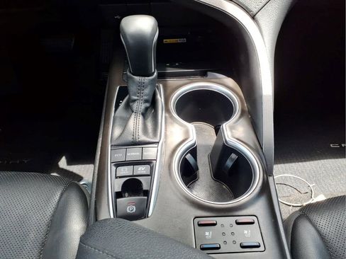 Used 2022 Toyota Camry XLE w/ Navigation Upgrade Package FWD image 18
