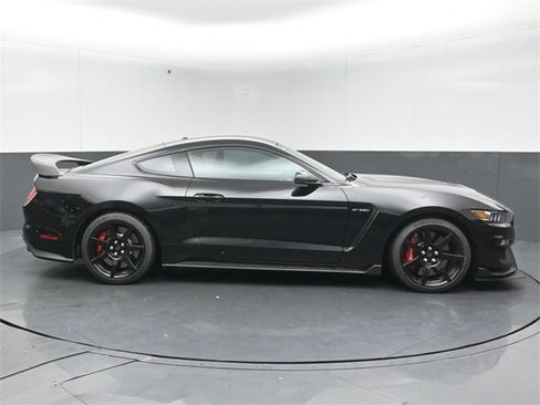 Used 2017 Ford Mustang Shelby GT350R w/ GT350R Equipment Group 920A image 8