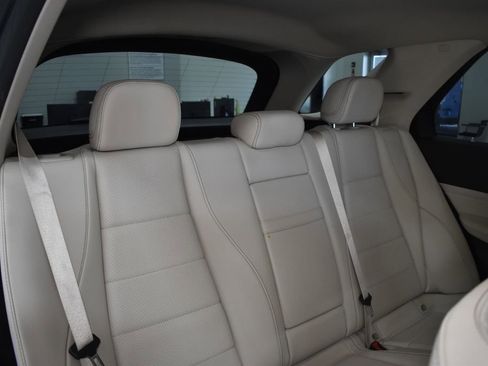 Used 2024 Mercedes-Benz GLE 450 4MATIC image 45