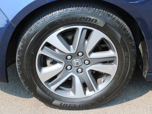 Used 2015 Honda Odyssey Touring image 19