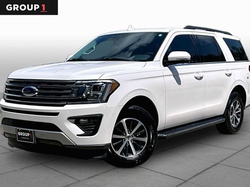 Used 2018 Ford Expedition XLT w/ Equipment Group 202A RWD image 1