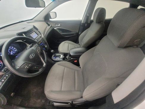 Used 2018 Hyundai Santa Fe Sport image 17