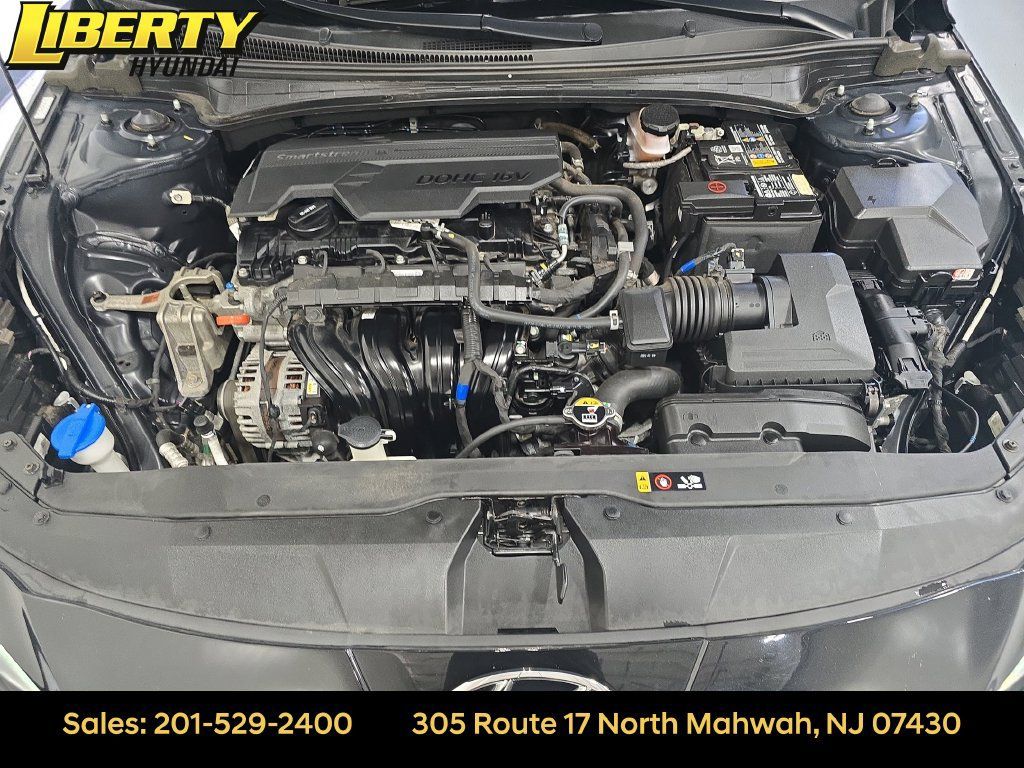 Certified 2022 Hyundai Elantra SEL w/ Convenience Package FWD image 21